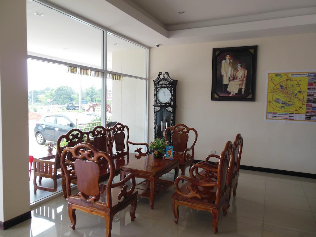 The Family Grand Hotel Udon Thani Eksteriør billede